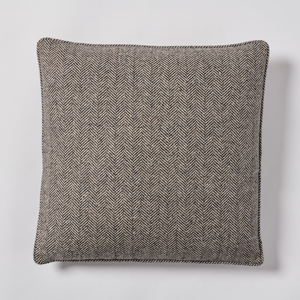 Couture Pillow 22"x22"