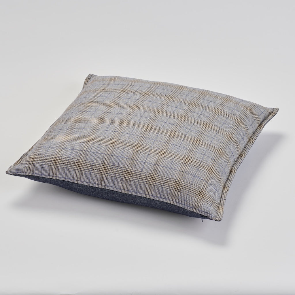 Couture Pillow 22" x 22"