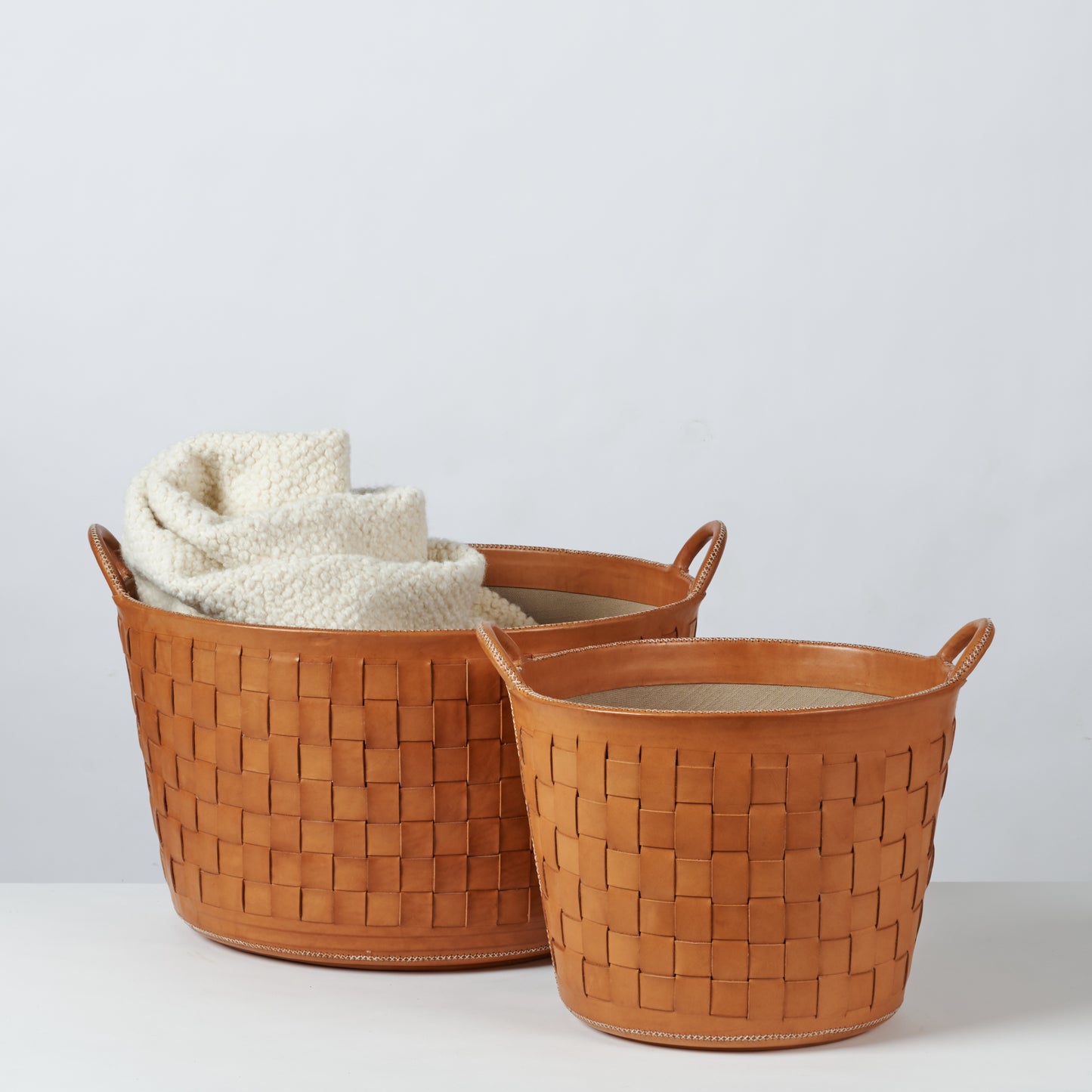Large Braided Leather Bin
