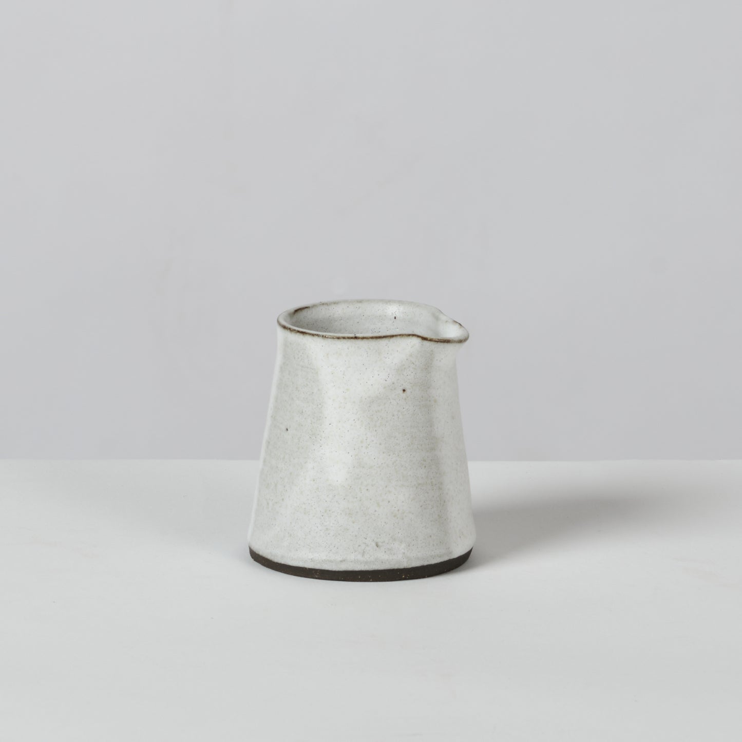 Pour Vase