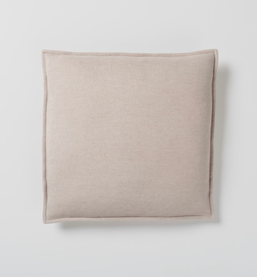 Premium Luxe 22" x 22" - Cream