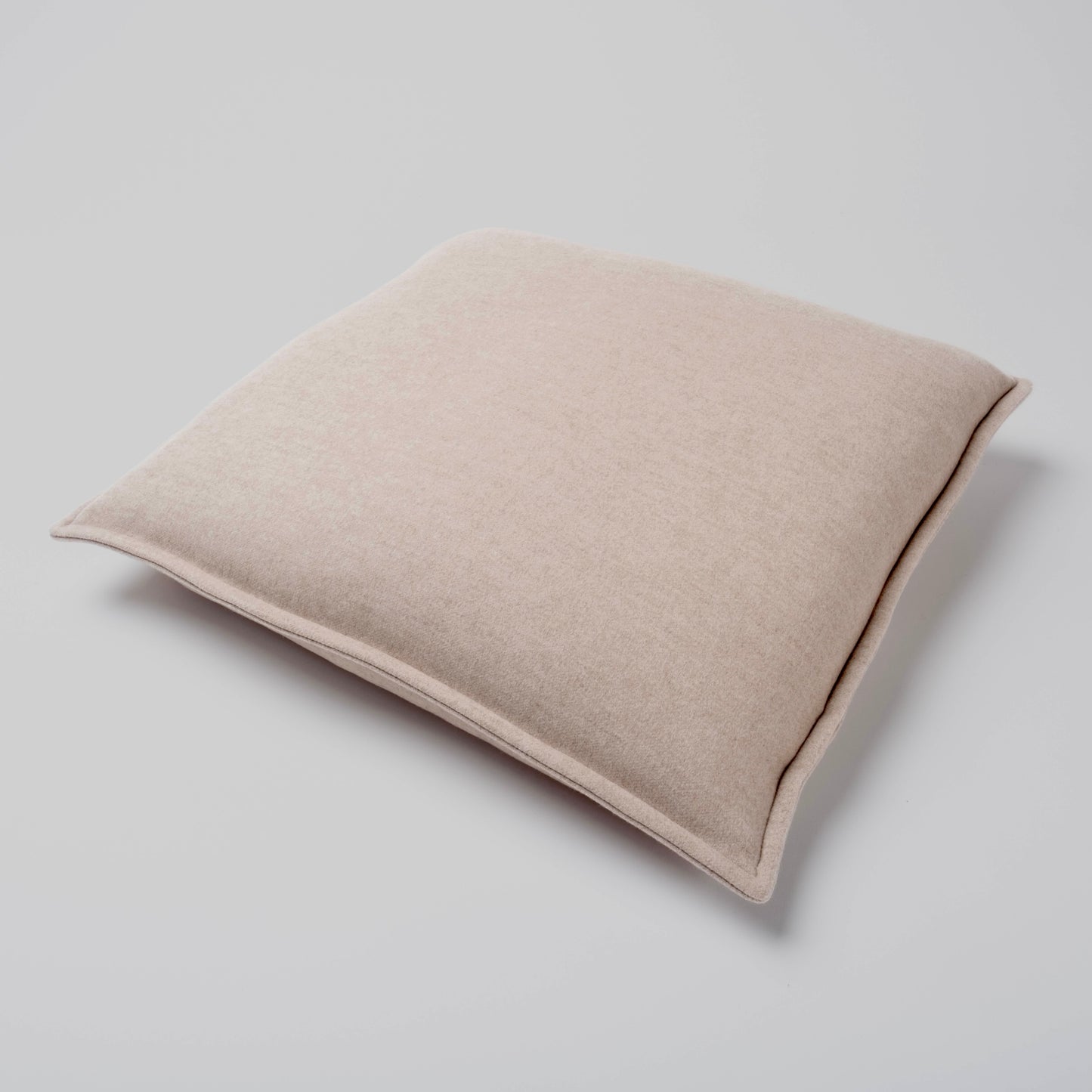 Premium Luxe 22" x 22" - Cream