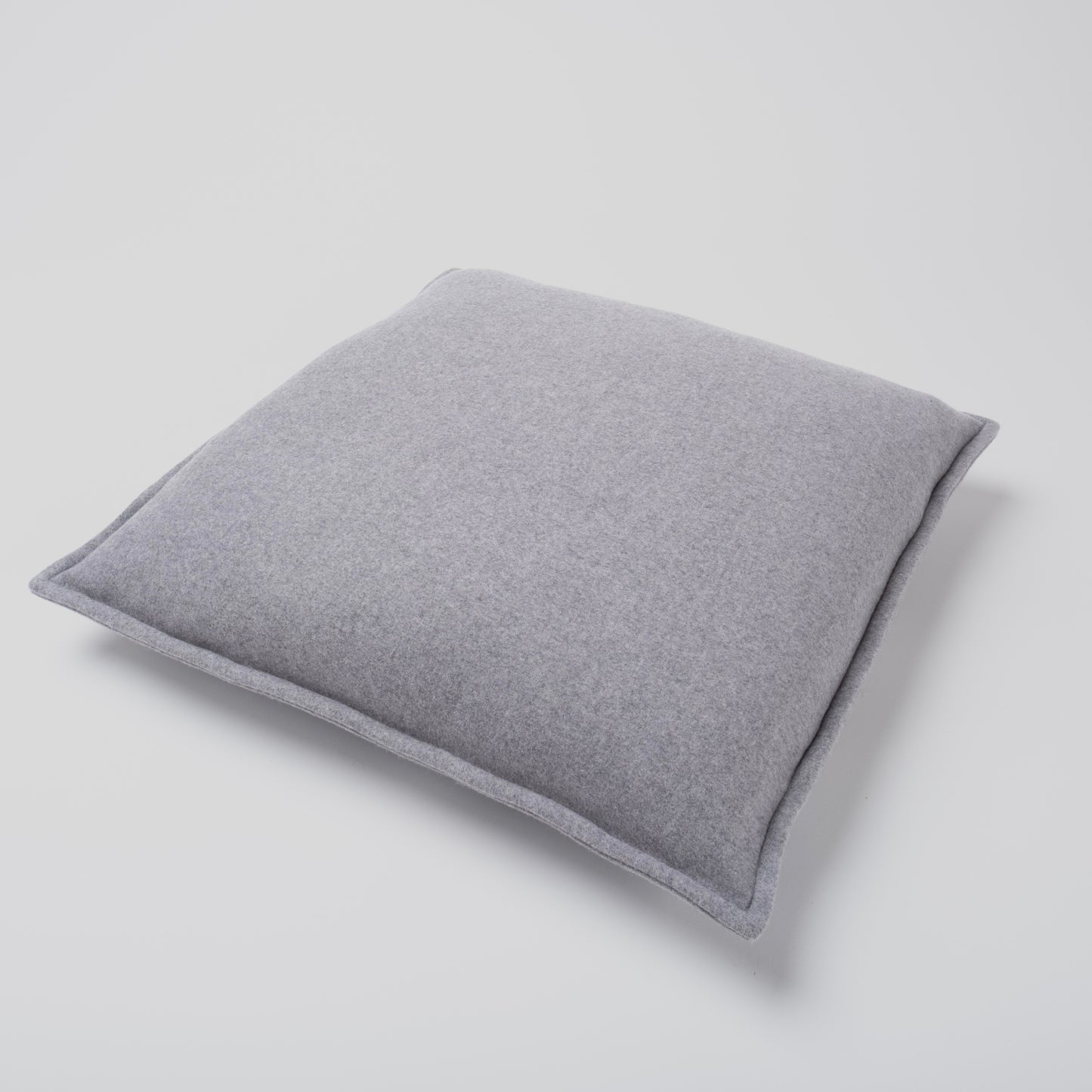 22" x 22" 100% Cashmere - Steele Grey