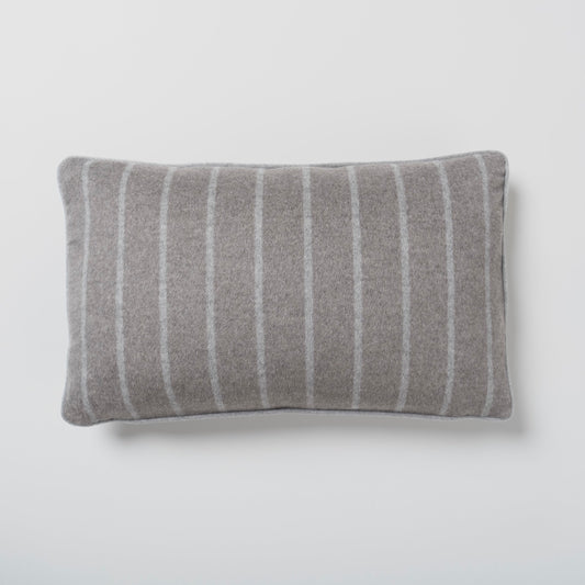 Luxe Pillow 14"x22"