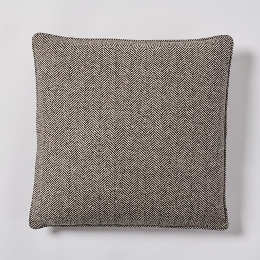 Couture Pillow 22"x22"